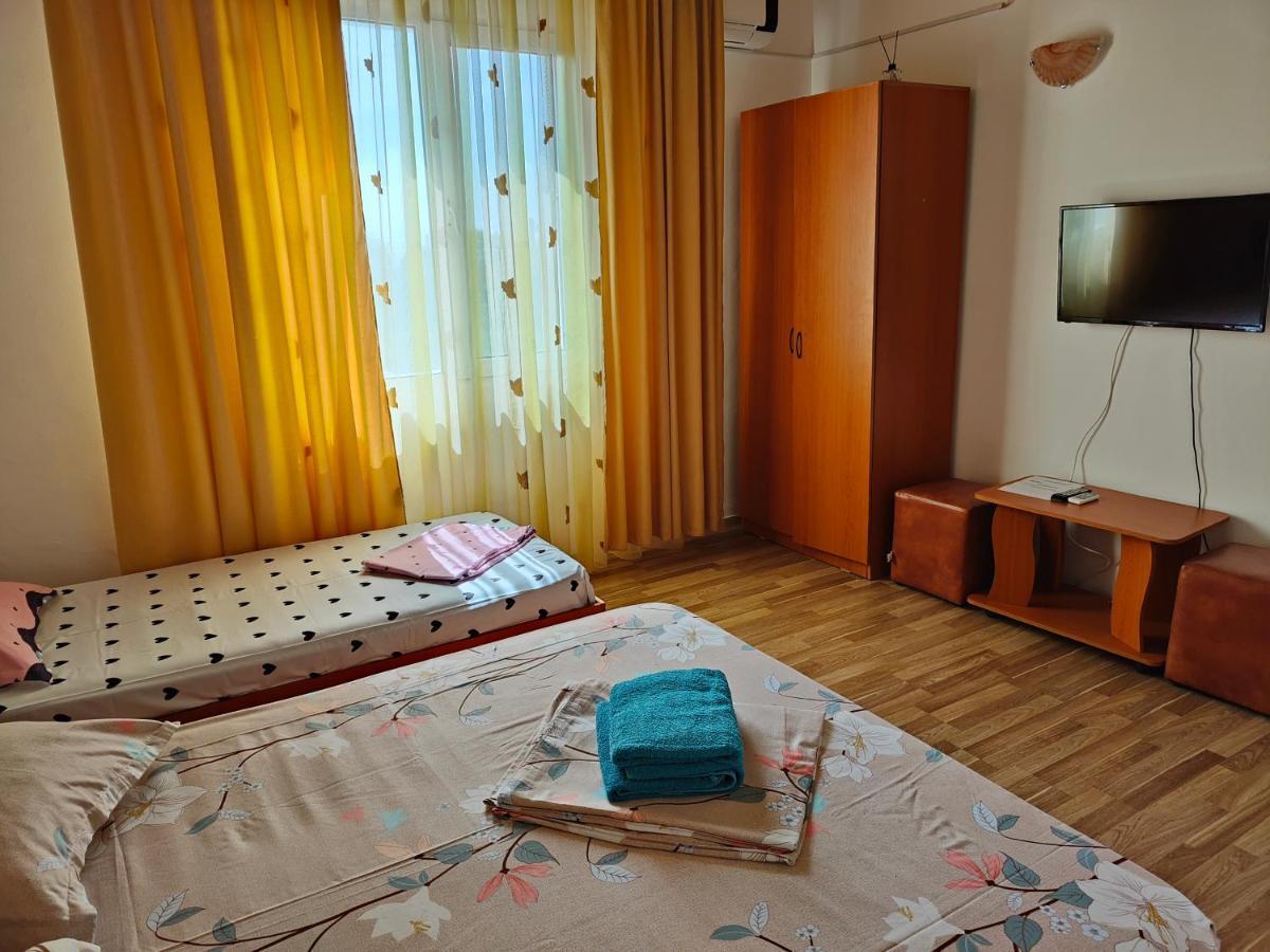 Vila Olimpica Hotel คอสติเนช ภายนอก รูปภาพ